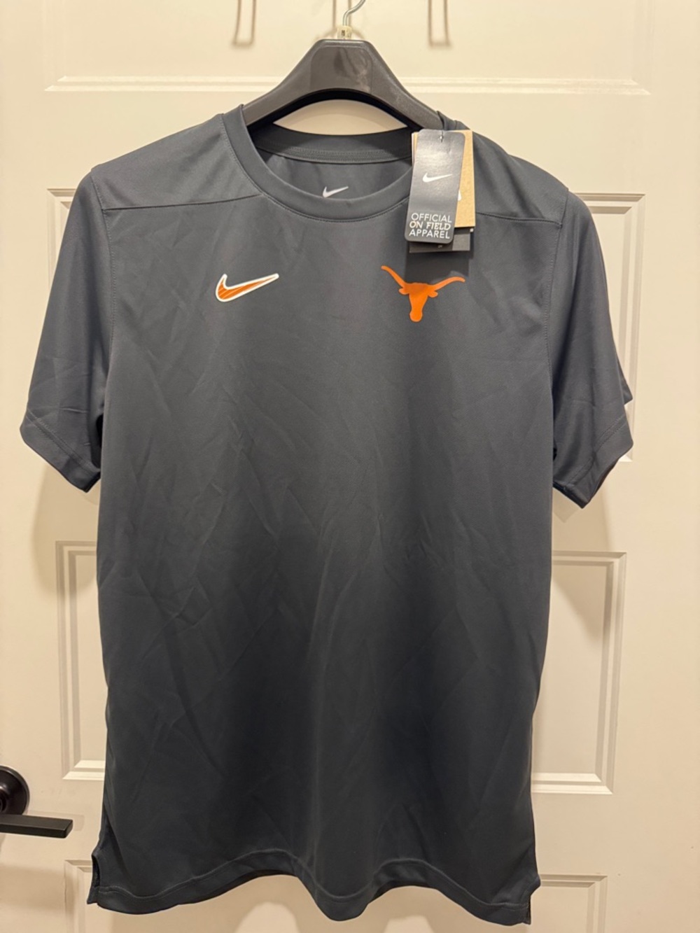 Nike Men’s Gray Short-Sleeve Texas Longhorns Performance Tee with Orange Logos
